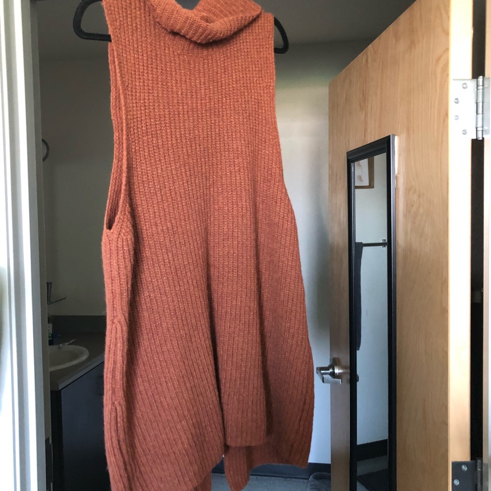 F R E E P E O P L E Sleeveless Turtleneck View 4